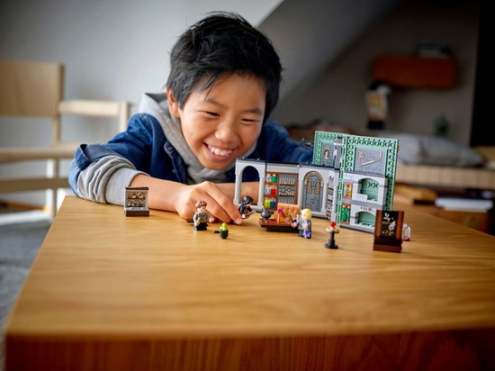 LEGO Harry Potter Zweinstein™ Moment: Toverdrankenles 76383