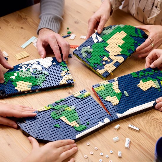 LEGO Vakantieherinneringen bouwset met wereldkaart - 41838