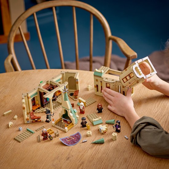LEGO Harry Potter Zweinstein: Het kantoor van Perkamentus - 76402